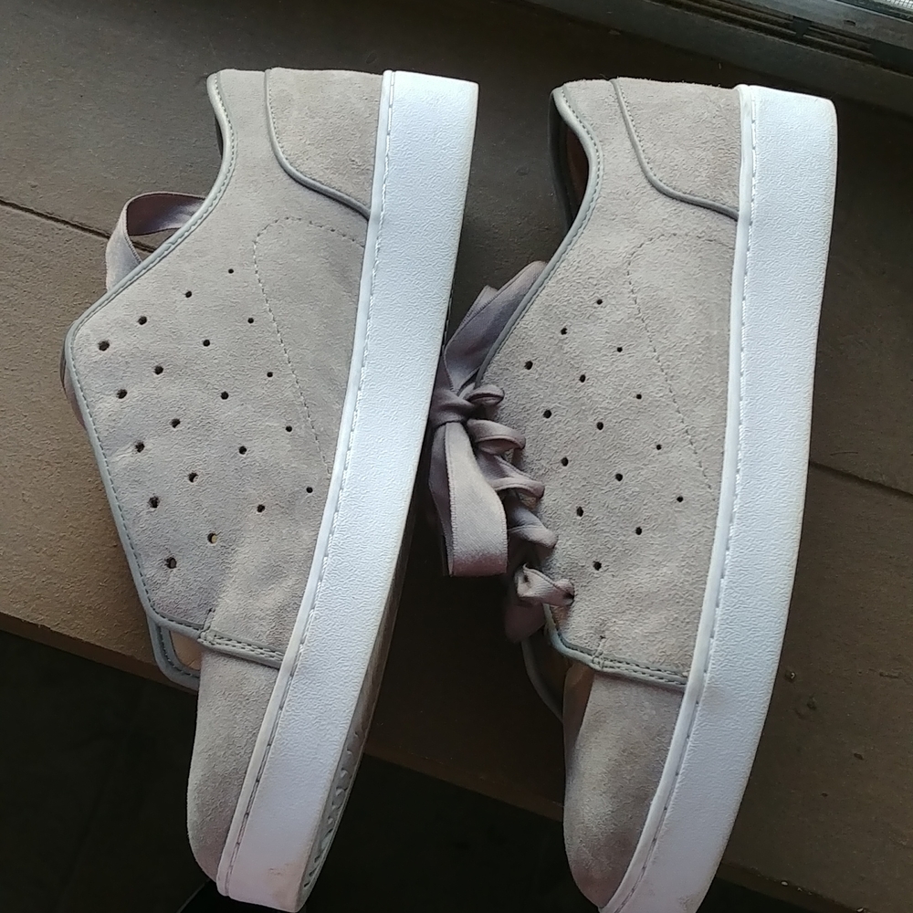 Vionic, Gray, Suede, real leather, women's Sz 9, waterproof treated, worn once